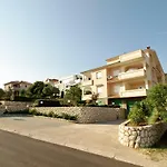 Dokovic Apartment