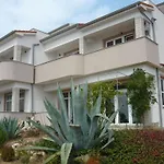 Dokovic Apartment *