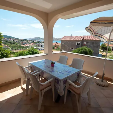 Dokovic Apartment